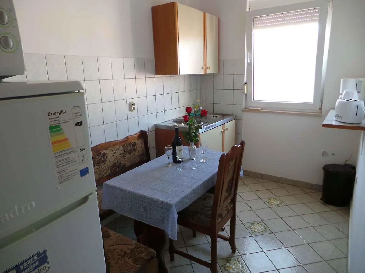 Apartment Valbandon 9 Fondole 0*,  Croatia