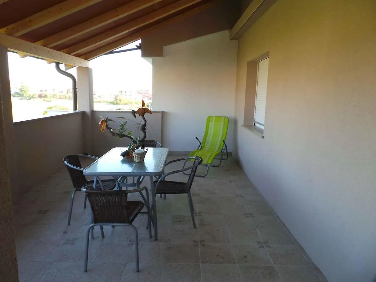 Apartment Valbandon 9 Fondole Croatia